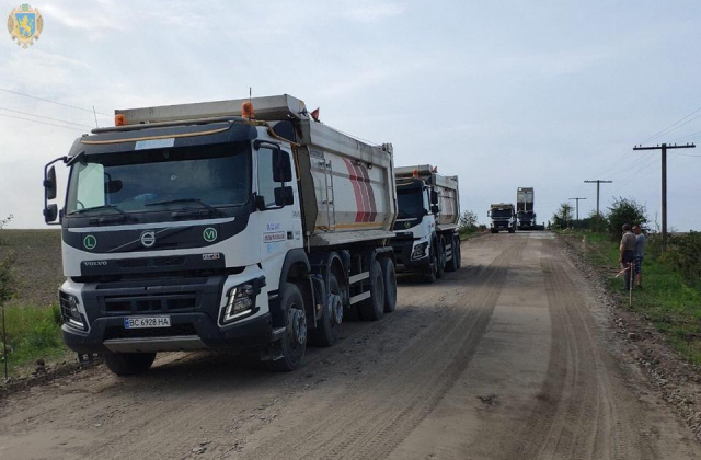 На Львівщині триває ремонт автомобільної дороги Гаї – Підсоснів
