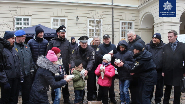 У Львові провели акцію проти насильства