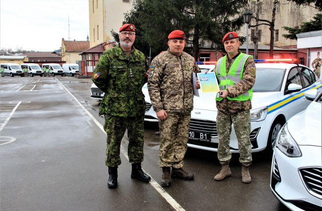 У Львові підрозділи ЗС України отримали технічну допомогу від уряду Канади.
