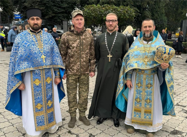 Фото Відділу зв’язків з громадськістю управління комунікацій та Служби військового капеланства управління Оперативного командування “Захід”