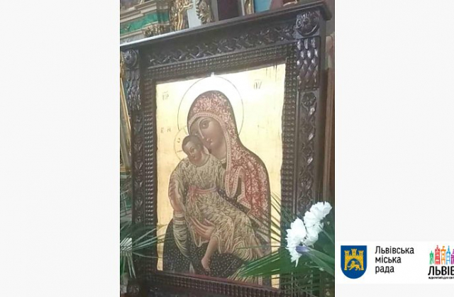 Чудотворна ікона Божої Матері "Кікська" перебуває у Свято-Покровському соборі