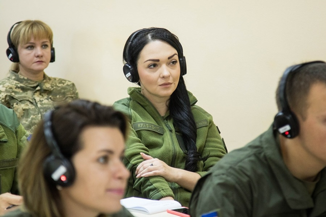 Військові психологи України та США порівняли методи боротьби зі стресом та суїцидами