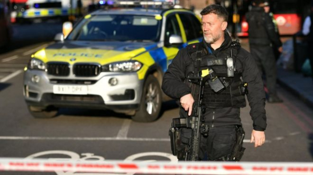 На Лондонському мосту поліція застрелила чоловіка