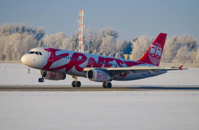 Новий літак авіакомпанії Ernest вперше прибув в аеропорт "Львів"