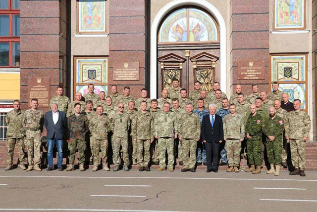 У Львові обмінювались досвідом з підготовки військових фахівців тактичного рівня