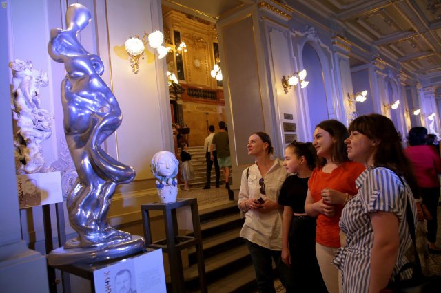 У фойє Львівської національної опери представили роботи Конкурсу скульптур ʺНатхненні Пінзелемʺ