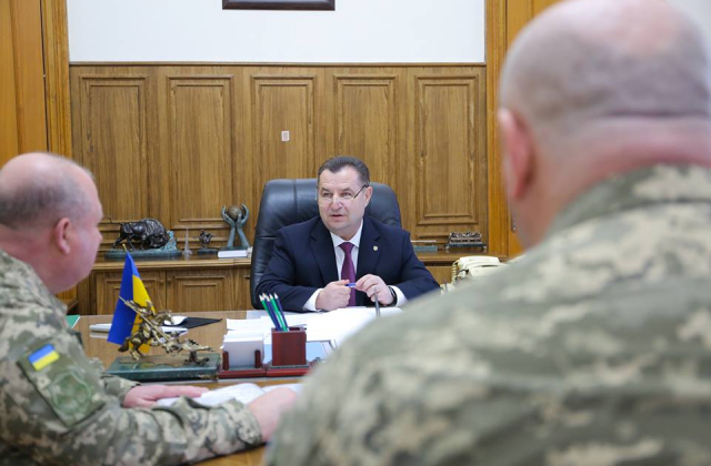 Степан Полторак провів зустріч з кандидатами на керівні посади в підрозділи ЗСУ