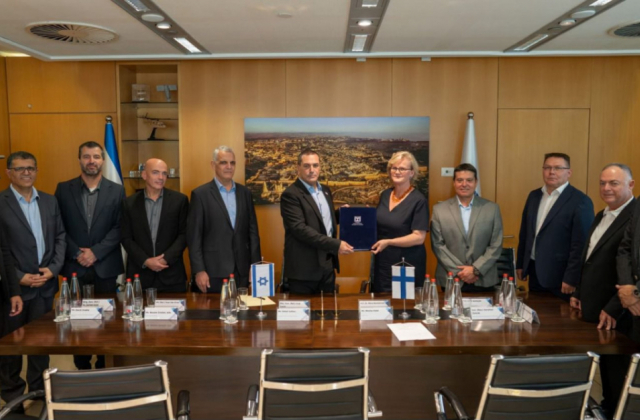 Фінляндія підписала з Ізраїлем угоду про закупівлю системи “Праща Давида”