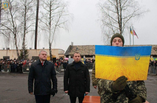 У Великих Мостах прикордонники-строковики склали присягу на вірність українському народові
