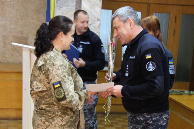 В Одесі Командування ВМС привітало жінок з прийдешніми весняними святами