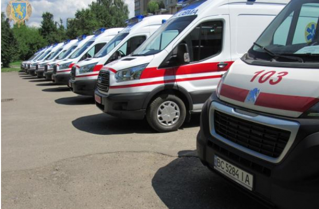 Львівський центр екстреної медичної допомоги отримав нові автомобілі