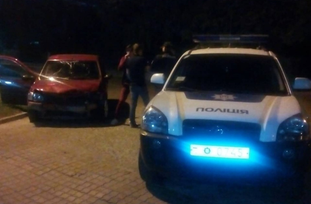 Поліцейські охорони Львова затримали водія, який скоїв ДТП та утік з місця пригоди
