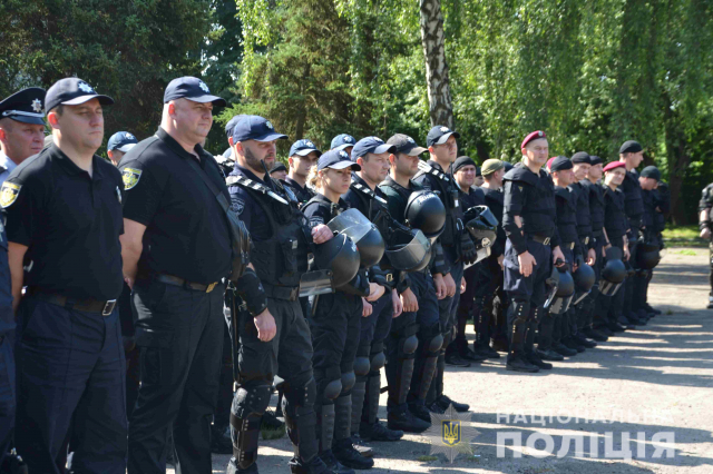 У Львові правоохоронці провели навчання перед позачерговими виборами до ВРУ