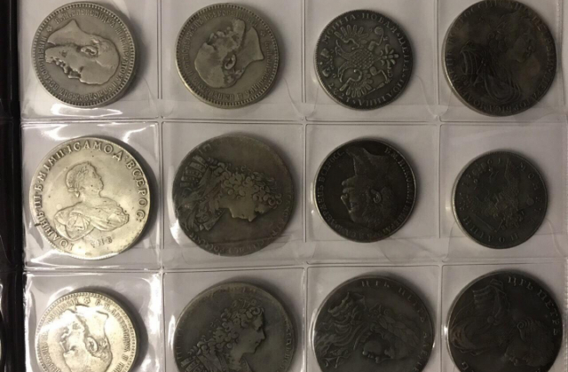 Чернівецькі митники запобігли ввезенню в Україну старовинних монет