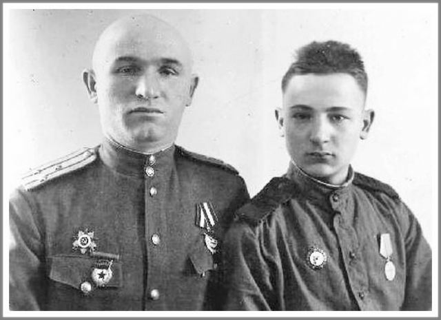 Петро Григоренко з сином Анатолієм. Березень 1945 року. Фото:zurnalist.io.ua