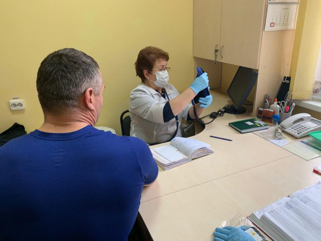 Співробітники львівської СБУ вакцинуються від кору