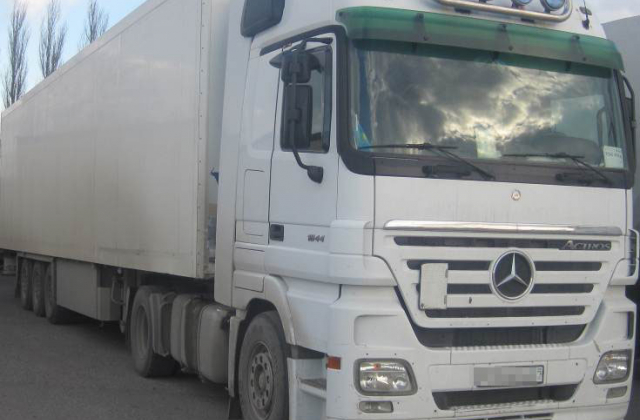 Прикордонники виявили три вантажівки з Узбекистану з невідповідністю ідентифікаційних номерів