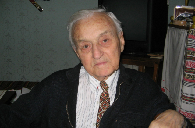 Василь Кук (1913-2007)