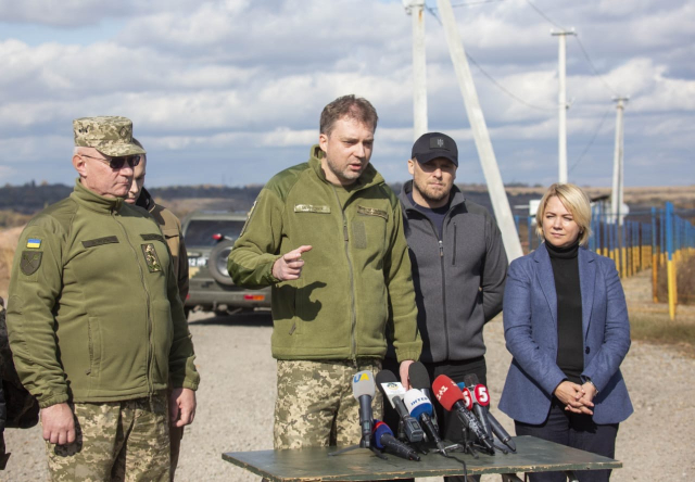Міністр оборони України здійснив робочу поїздку до району проведення ООС