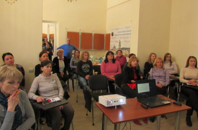 На Львівщині відбувся тренінг щодо менеджменту вікових змін у пацієнтів, що живуть з ВІЛ