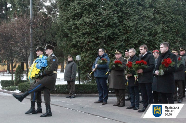 У День ЗСУ у Львові вшанували загиблих випускників Академії сухопутних військ