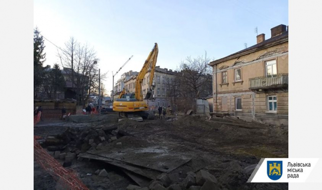 Триває ремонт на вулиці Замарстинівській