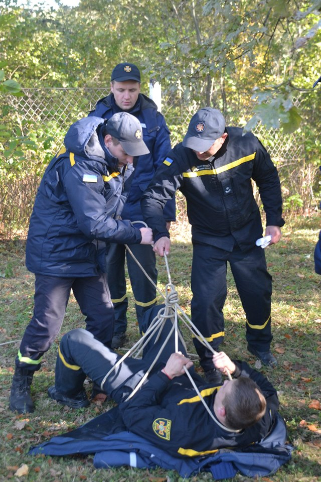У Бориславі відбулись обласні змагання рятувальників. Фото: ДСНС