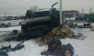 Спалений мінометним вогнем автомобіль ватажка бойовиків Бетмена (Бєднова).