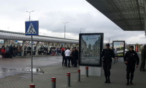 Львівські поліцейські не знайшли вибухівку у аеропорту і готелі
