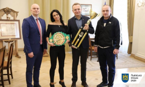 Садовий виділить львівській чемпіонці Овчинніковій та її тренеру по 20 тис. грн