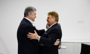 Петро Порошенко зустрівся із Спеціальним радником Президента Європейської Комісії Елмаром Броком