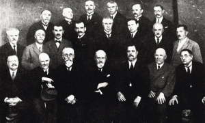 Група професорів Українського Вільного Університету. Прага, 1926 р. Фото: ukrinform.ua