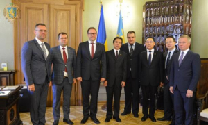 До Львова прибув Надзвичайний і Повноважний Посол КНР в Україні